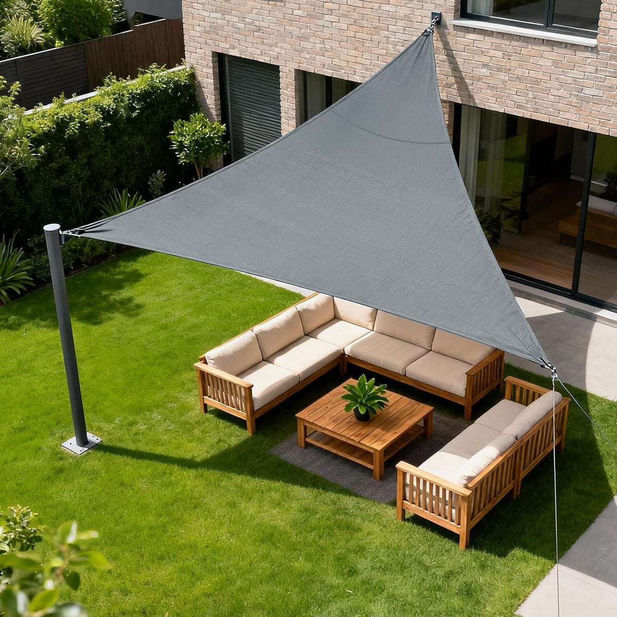 Voile d'ombrage triangulaire gris